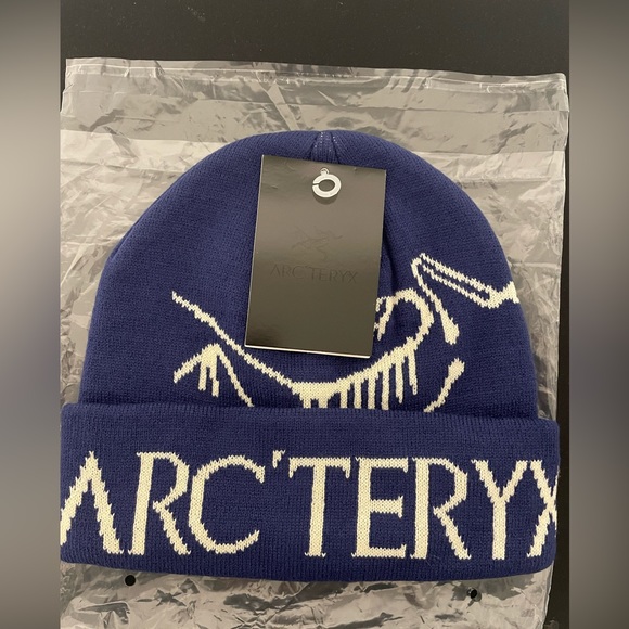 Blue arcteryx bird word hat - Picture 1 of 2